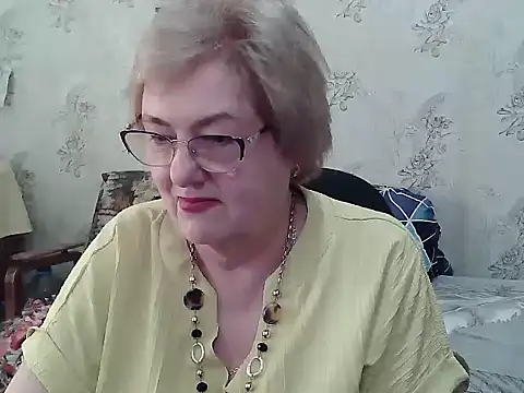 Snapshot of Renata62011 chatting on 06-21-26, 12:08 Renata62011 online show from 06-21-26, 12:08