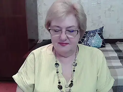 Snapshot of Renata62011 chatting on 06-27-26, 01:50 Renata62011 online show from 06-27-26, 01:50