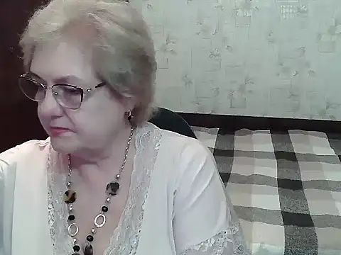 Snapshot of Renata62011 chatting on 06-30-26, 05:36 Renata62011 online show from 06-30-26, 05:36