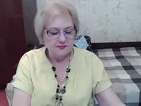 Snapshot of Renata62011 chatting on 07-14-26, 12:33 Renata62011 online show from 07-14-26, 12:33