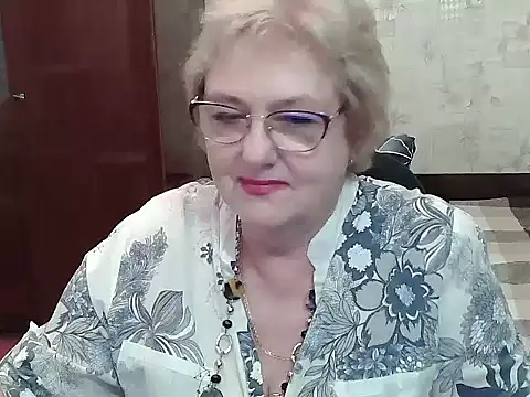 Snapshot of Renata62011 chatting on 07-15-26, 12:43 Renata62011 online show from 07-15-26, 12:43