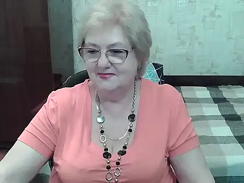 Snapshot of Renata62011 chatting on 07-18-26, 12:20 Renata62011 online show from 07-18-26, 12:20
