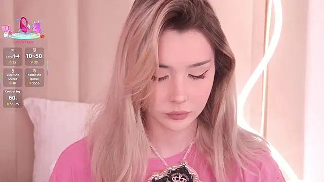 Nesolla online show from 02-15-26, 07:10