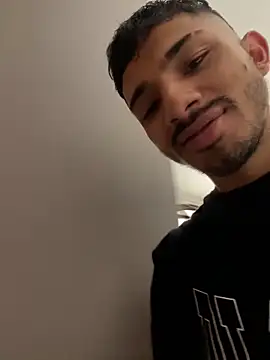 ArturoCardona  online show from 02-11-26, 04:34