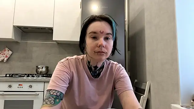 HighelikeGirl online show from 02-17-26, 06:10