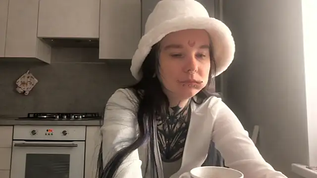 HighelikeGirl online show from 02-27-26, 04:12