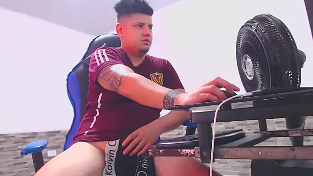 mister cum1999 online show from 02-04-26, 07:31