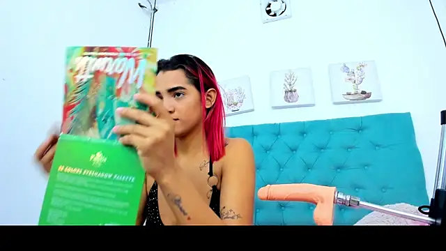 cris dulce online show from 11-20-25, 03:34