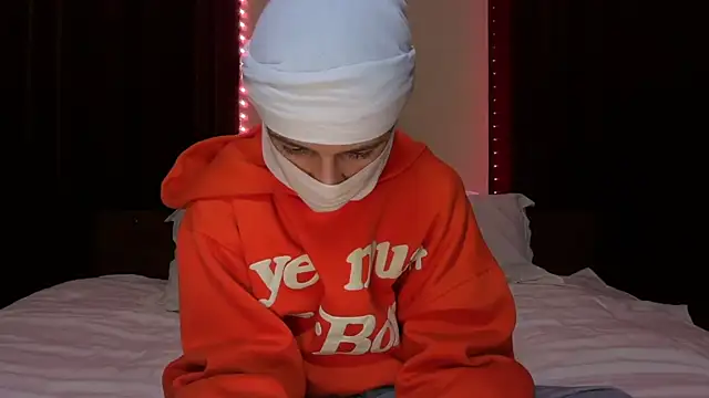 holydirt luxeno1 online show from 09-22-25, 05:37