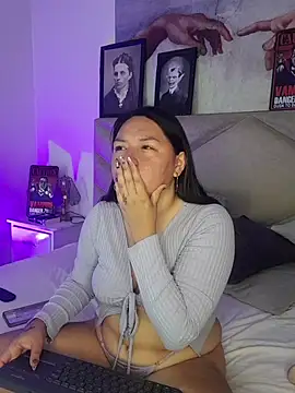 BellaRoux1 online show from 10-23-25, 11:53