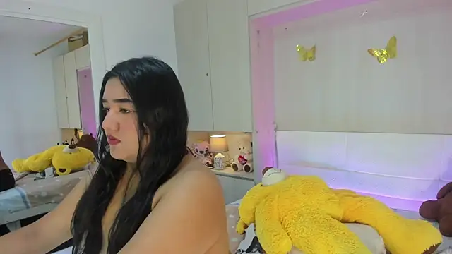 LilyWhitney online show from 06-19-26, 04:06