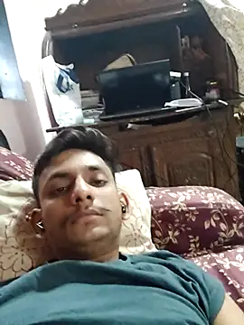 yung cplz online show from 10-08-25, 10:57