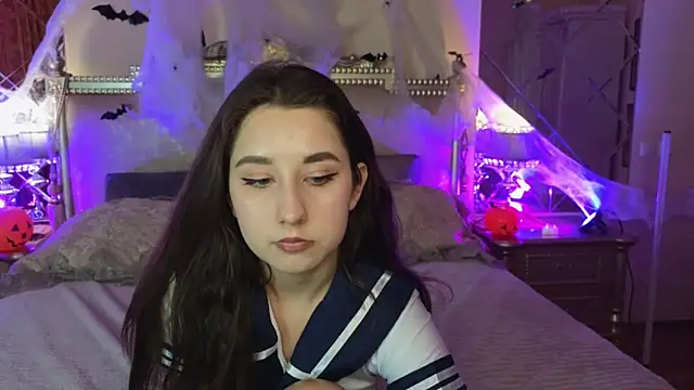 Snapshot of Eva_Maller chatting on 10-17-25, 11:57 Eva Maller online show from 10-17-25, 11:57