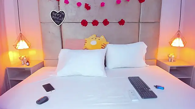 isabel sofiaa online show from 02-15-26, 03:14