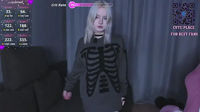 Snapshot of godlikegirlyy chatting on 02-10-26, 06:23 godlikegirlyy online show from 02-10-26, 06:23