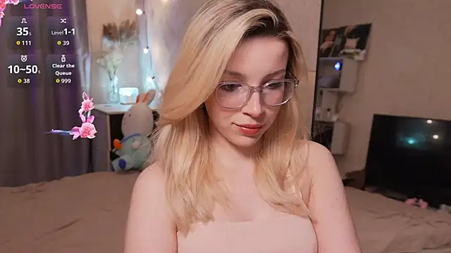 peachii meow online show from 04-18-26, 04:11