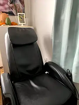 gholly2007 online show from 10-25-25, 02:30