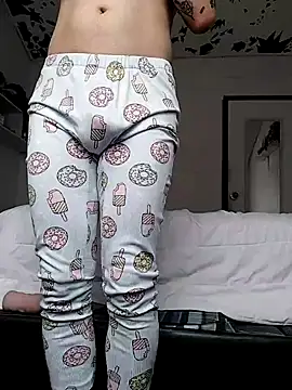 oxxy jean online show from 06-14-26, 08:11