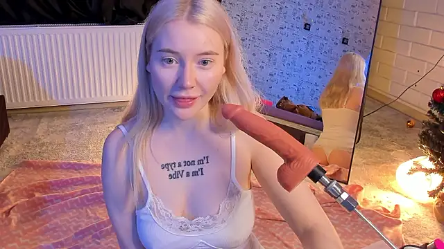 Lillie Berry online show from 02-08-26, 05:00