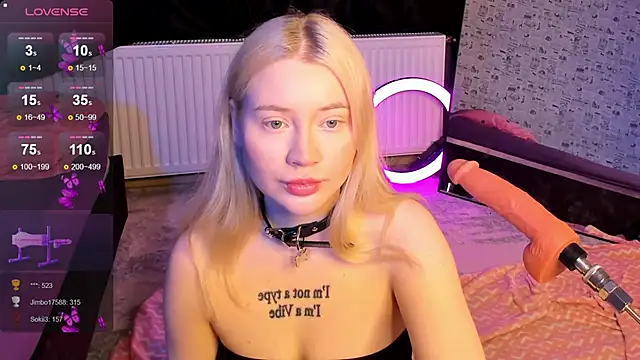 Lillie Berry online show from 02-25-26, 04:33