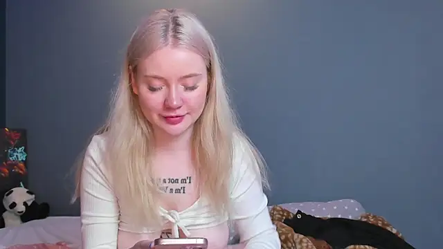 Lillie Berry online show from 04-11-26, 04:50