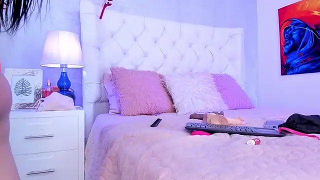 Yara Bliss  online show from 11-12-25, 02:17