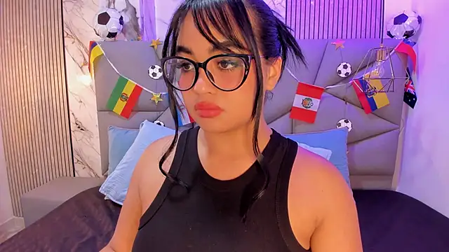 Snapshot of Tatihornyy chatting on 06-30-26, 11:11 Tatihornyy online show from 06-30-26, 11:11