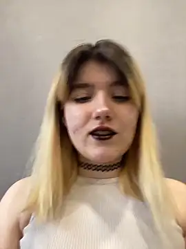 Snapshot of Cherry___Blossom chatting on 02-07-26, 11:03 Cherry Blossom online show from 02-07-26, 11:03