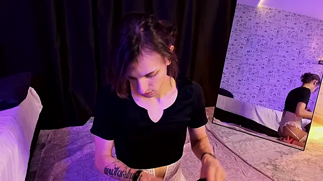 Anjela Botton online show from 11-13-25, 06:40