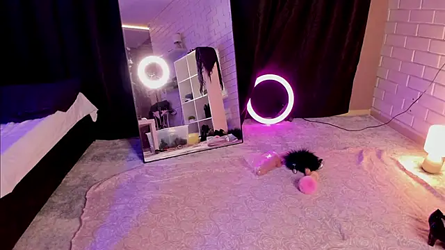 Anjela Botton online show from 11-30-25, 06:34