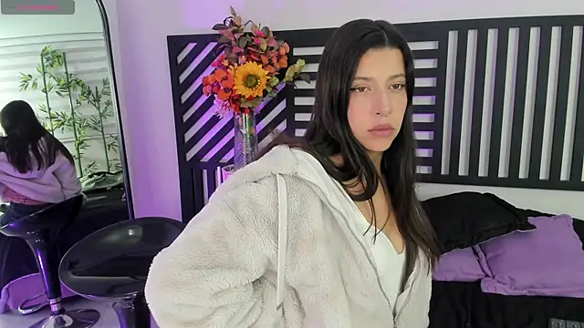 Aria sweetling online show from 10-20-25, 12:27