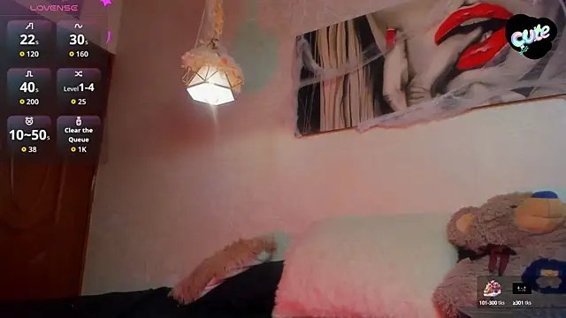 Snapshot of ClleoMoon chatting on 10-12-25, 02:54 ClleoMoon online show from 10-12-25, 02:54