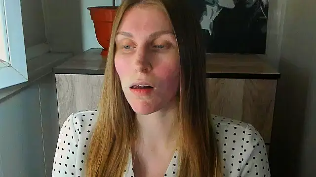 Snapshot of JuliaMuuun chatting on 07-16-26, 08:59 JuliaMuuun online show from 07-16-26, 08:59