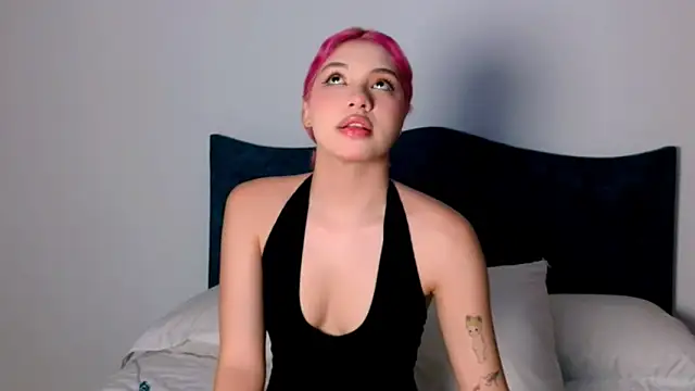 angelinhaaa online show from 11-14-25, 12:31