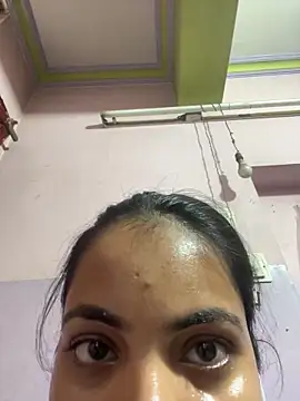 Snapshot of Sandhya_77 chatting on 06-16-26, 05:54 Sandhya 77 online show from 06-16-26, 05:54