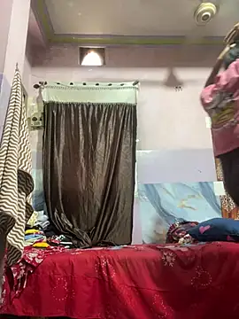 Snapshot of Sandhya_77 chatting on 07-16-26, 04:29 Sandhya 77 online show from 07-16-26, 04:29