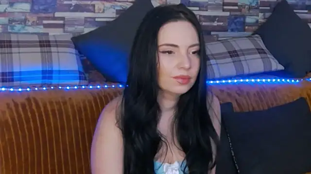 GrayLunna online show from 12-15-25, 06:17