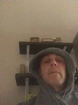 Snapshot of Andremann69 chatting on 02-19-26, 10:44 Andremann69 online show from 02-19-26, 10:44