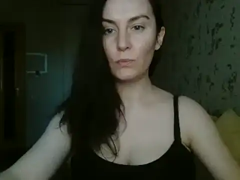 Snapshot of KatalinaQE chatting on 09-12-25, 09:09 KatalinaQE online show from 09-12-25, 09:09
