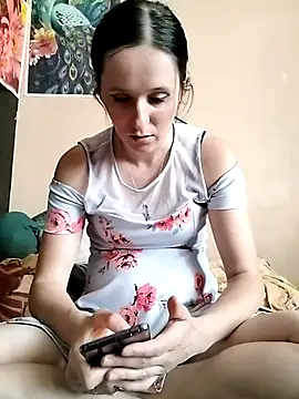 Snapshot of HardCouple33 chatting on 05-24-26, 06:13 HardCouple33 online show from 05-24-26, 06:13