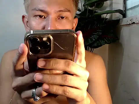 RalfAsian25 online show from 09-17-25, 05:53