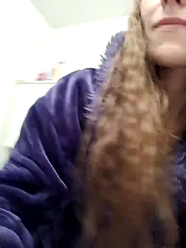 Wonderland97 online show from 12-18-25, 04:40