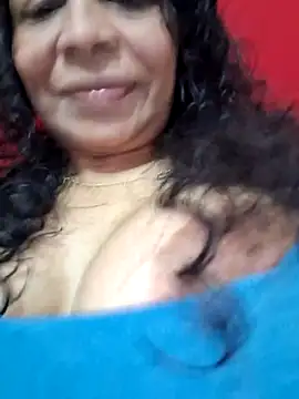 Snapshot of floresblancas chatting on 07-15-26, 12:43 floresblancas online show from 07-15-26, 12:43