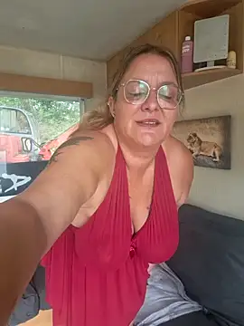 Snapshot of Misspapillon1840 chatting on 09-20-25, 07:42 Misspapillon1840 online show from 09-20-25, 07:42