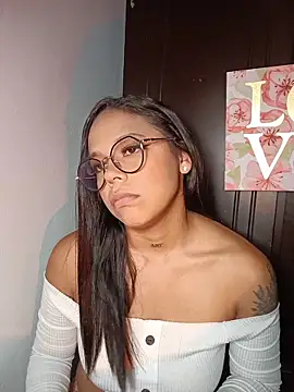 linda698049 online show from 10-16-25, 04:30