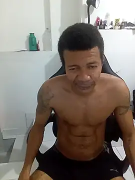 moreno25centimetro online show from 09-10-25, 11:38