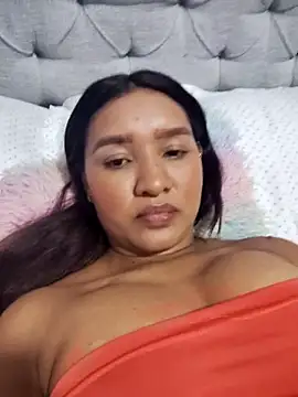 Snapshot of lunanigth chatting on 04-01-26, 02:34 lunanigth online show from 04-01-26, 02:34