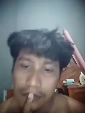 Snapshot of ian__123 chatting on 09-29-25, 10:47 ian 123 online show from 09-29-25, 10:47