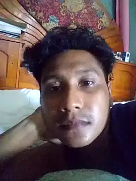 Snapshot of ian__123 chatting on 10-04-25, 04:32 ian 123 online show from 10-04-25, 04:32