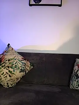 Snapshot of Enzo-wolf33 chatting on 10-04-25, 12:19 Enzo-wolf33 online show from 10-04-25, 12:19